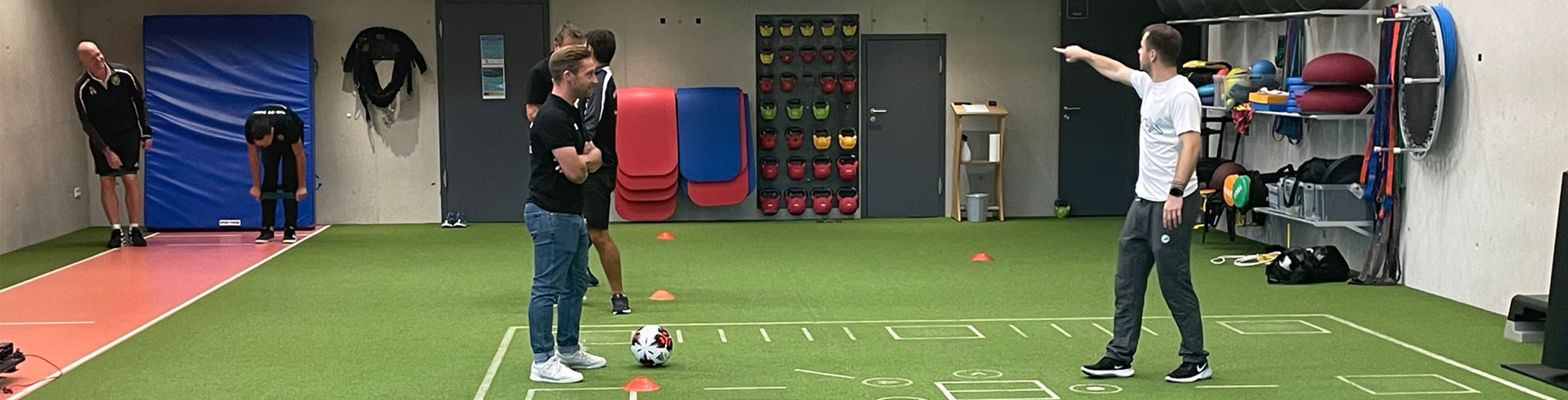 COROX Academy of Sports mit Edlinger Nachwuchstrainer